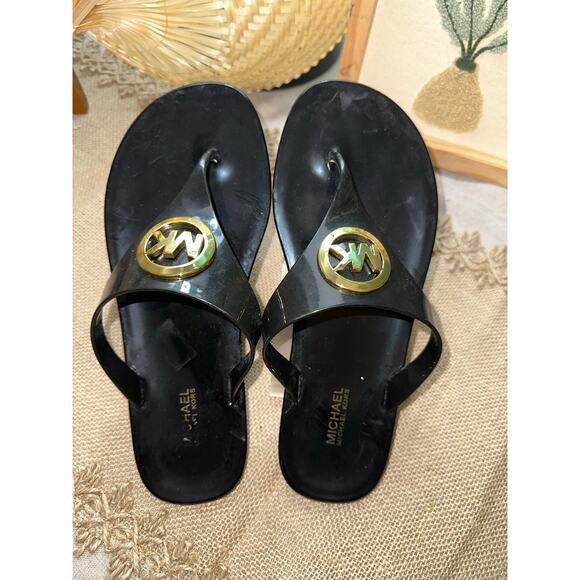 Michael Kors MO round Silver Logo size 8M White Clearish Jelly Thong Sandals GUC - Picture 5 of 7